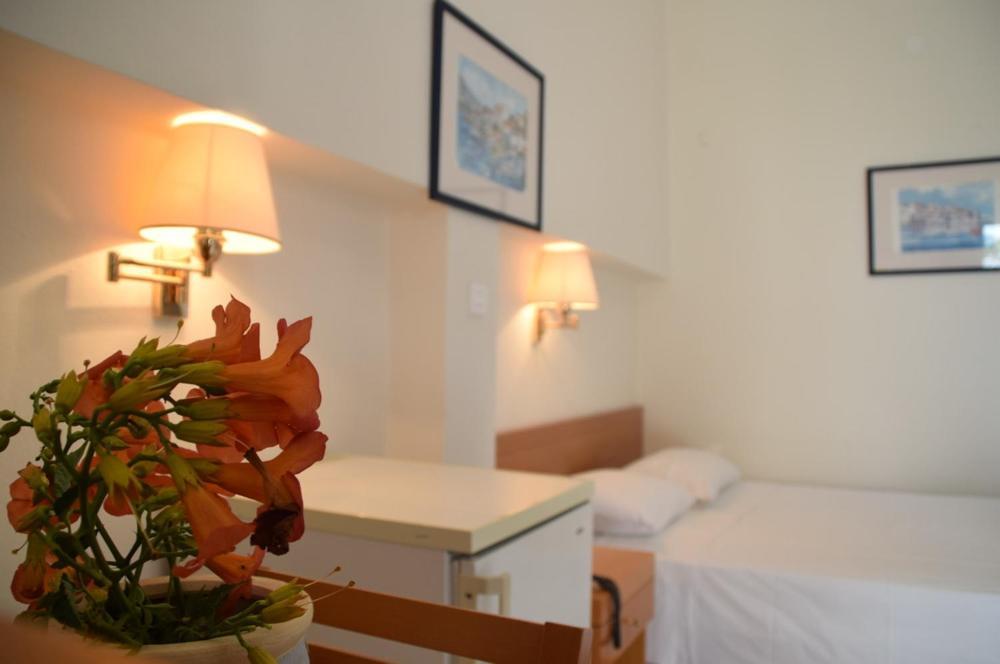 Vathí Attica Hotel Ephie מראה חיצוני תמונה